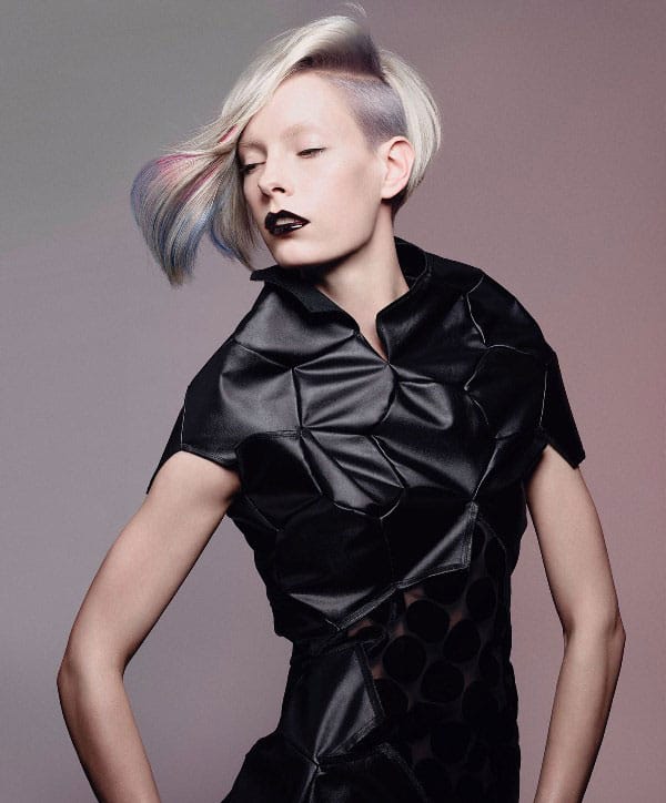 ПРАЗНИЧЕН РАЗКОШ В ДЕКЕМВРИЙСКИЯ БРОЙ НА COIFFURE BEAUTY