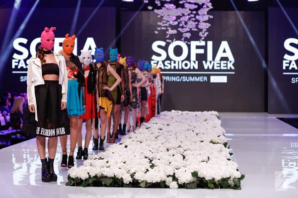 ЕВГЕНИЯ ЖИВКОВА ОТКРИ ВТОРИЯ ДЕН НА SOFIA FASHION WEEK 2016