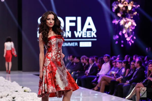 ЕВГЕНИЯ ЖИВКОВА ОТКРИ ВТОРИЯ ДЕН НА SOFIA FASHION WEEK 2016