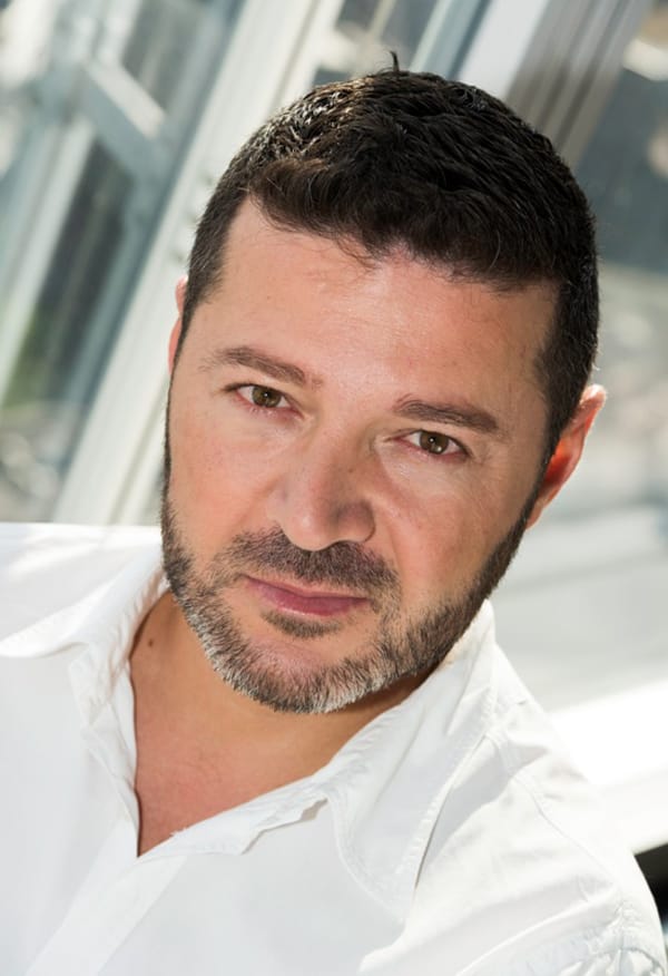 СВЕТОСЛАВ КОЛЧАГОВ: ЗА ТВОРЧЕСТВОТО И ФАНТАЗИЯТА НЯМА ГРАНИЦИ!