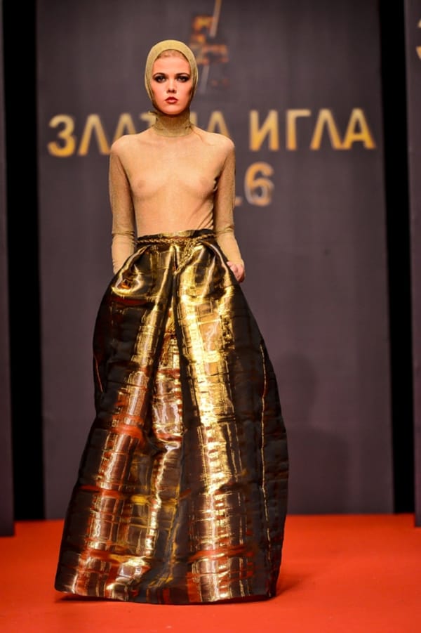 АКАДЕМИЯТА ЗА МОДА ОТЛИЧИ НАЙ-ДОБРИТЕ МОДНИ ТВОРЦИ СЪС ЗЛАТНА ИГЛА 2016