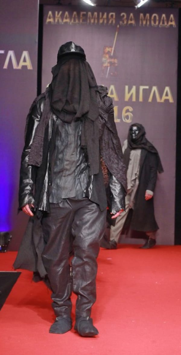 АКАДЕМИЯТА ЗА МОДА ОТЛИЧИ НАЙ-ДОБРИТЕ МОДНИ ТВОРЦИ СЪС ЗЛАТНА ИГЛА 2016