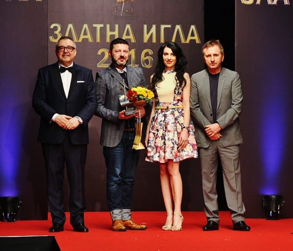 АКАДЕМИЯТА ЗА МОДА ОТЛИЧИ НАЙ-ДОБРИТЕ МОДНИ ТВОРЦИ СЪС ЗЛАТНА ИГЛА 2016