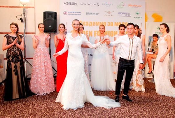 GOLDEN FASHION PARTY