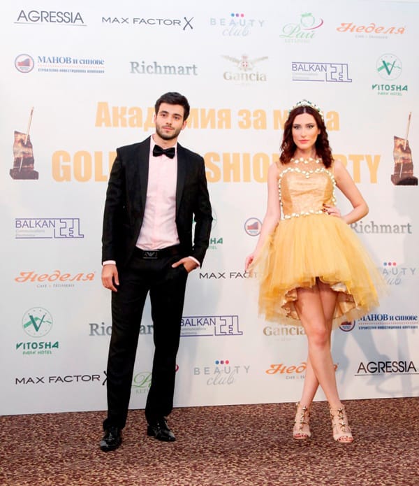 GOLDEN FASHION PARTY