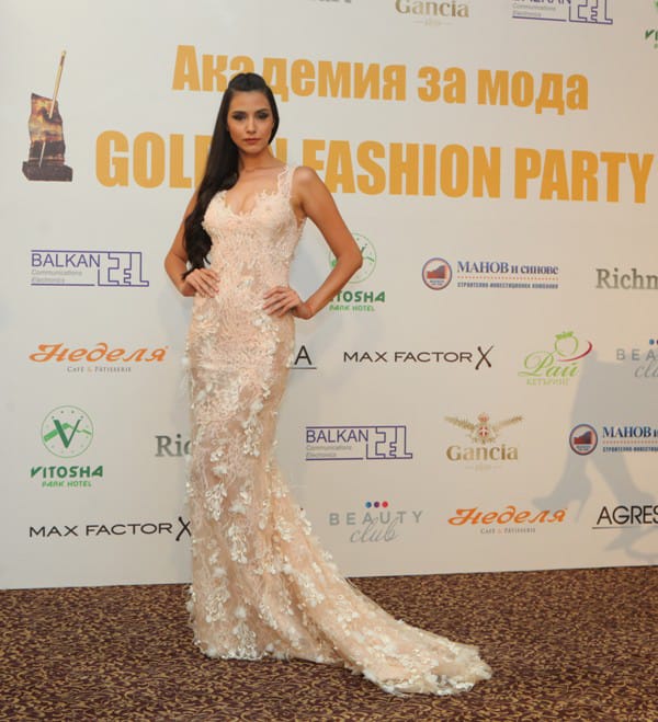 GOLDEN FASHION PARTY
