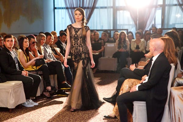 GOLDEN FASHION PARTY