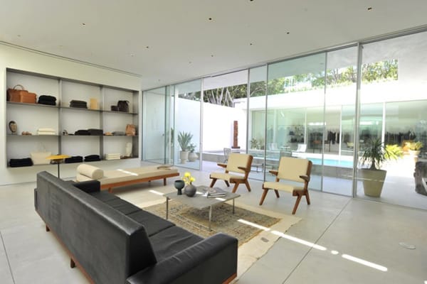 МЕРИ-КЕЙТ И АШЛИ ОЛСЪН – ОТ КИНОТО КЪМ ЛУКСОЗНИЯ  МИНИМАЛИЗЪМ НА THE ROW