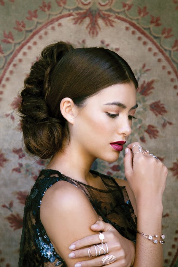 БЪДИ ПРИНЦЕСА НА СВАТБАТА С COIFFURE BEAUTY!
