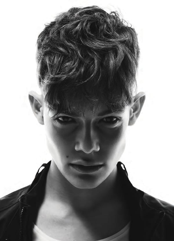 НОВИЯТ БРОЙ НА COIFFURE BEAUTY – САМО ЗА МОДЕРНИТЕ МЪЖЕ