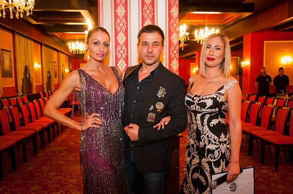 ХРИСТО ЧУЧЕВ ОБЛЕЧЕ ЕДНИ ОТ НАЙ-КРАСИВИТЕ ЖЕНИ В СВЕТА