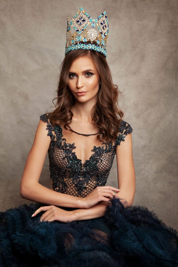 МАРИНА МЛАДЕНОВА: ЗА МЕН КРАСОТАТА Е РАЗЛИЧИЕ