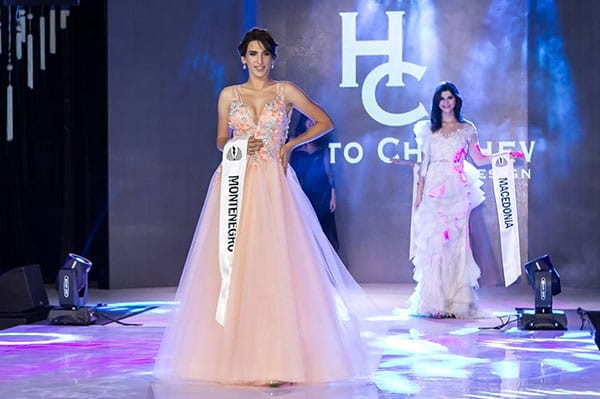 ХРИСТО ЧУЧЕВ ОБЛЕЧЕ ЕДНИ ОТ НАЙ-КРАСИВИТЕ ЖЕНИ В СВЕТА