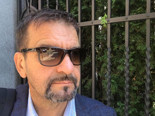 НИКИ КЪНЧЕВ ИЛИ ЖАРГОНЪТ В МОДАТА