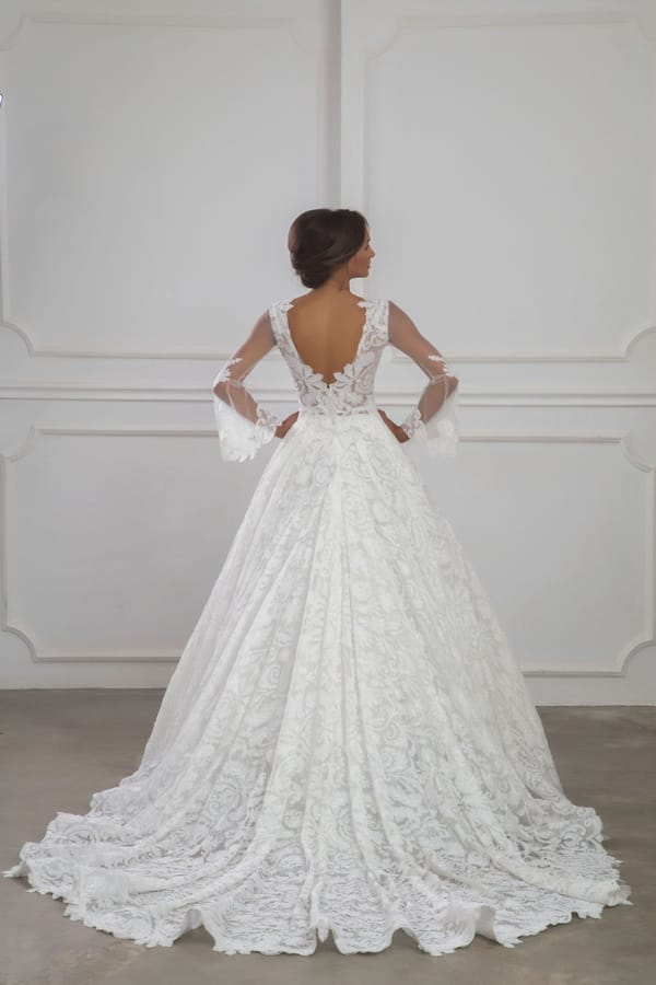 Зимната сватбена рокля е още по-красива