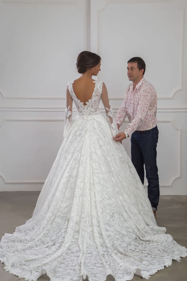 Зимната сватбена рокля е още по-красива