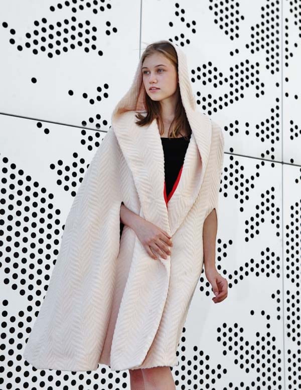 Младата дизайнерка Диляна Матеева с премиерна колекция - FASHION MELODY