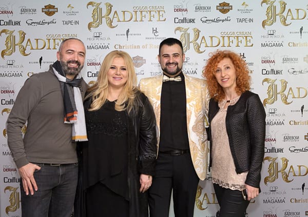 Коафьори се развихриха за премиерата на