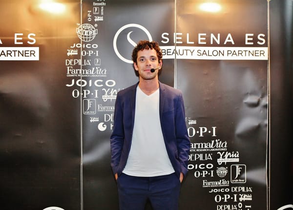 SELENA ES представи стайлинг шоу DECODE