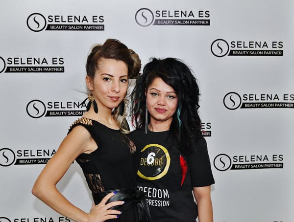 SELENA ES представи стайлинг шоу DECODE