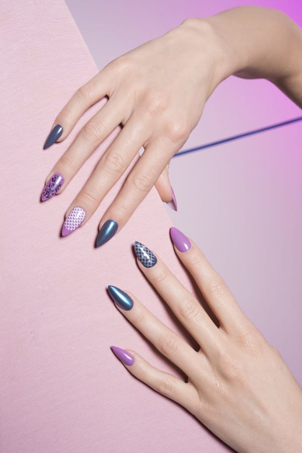 Нокти с цветовете на бъдещето
