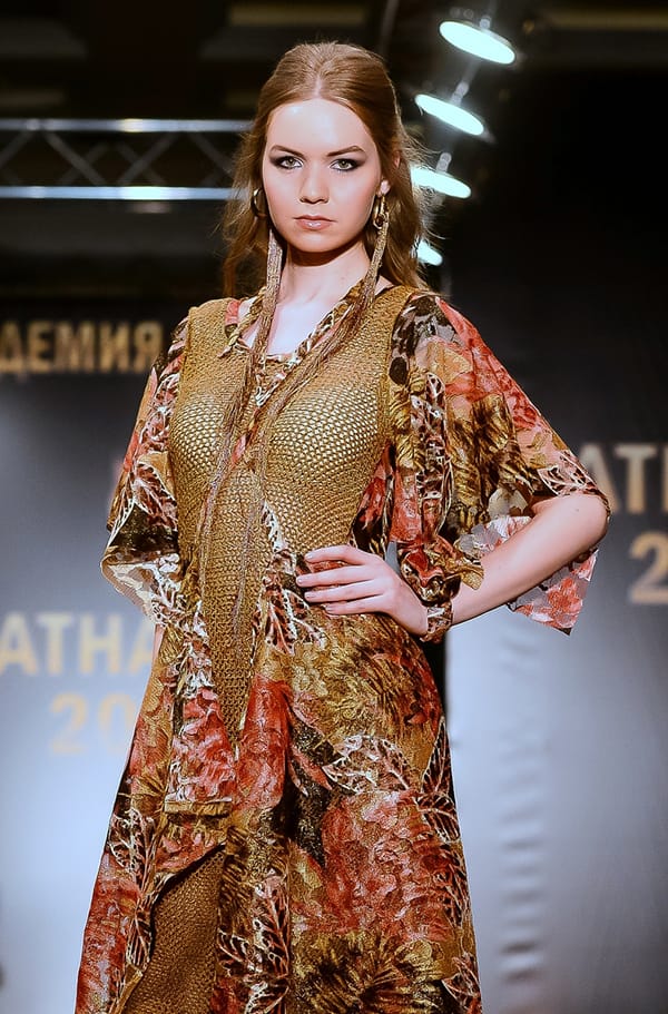 Атрактивни колекции за ревю-спектакъла 