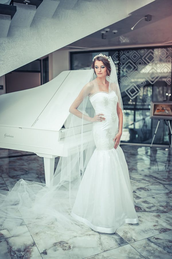 Атрактивни колекции за ревю-спектакъла 