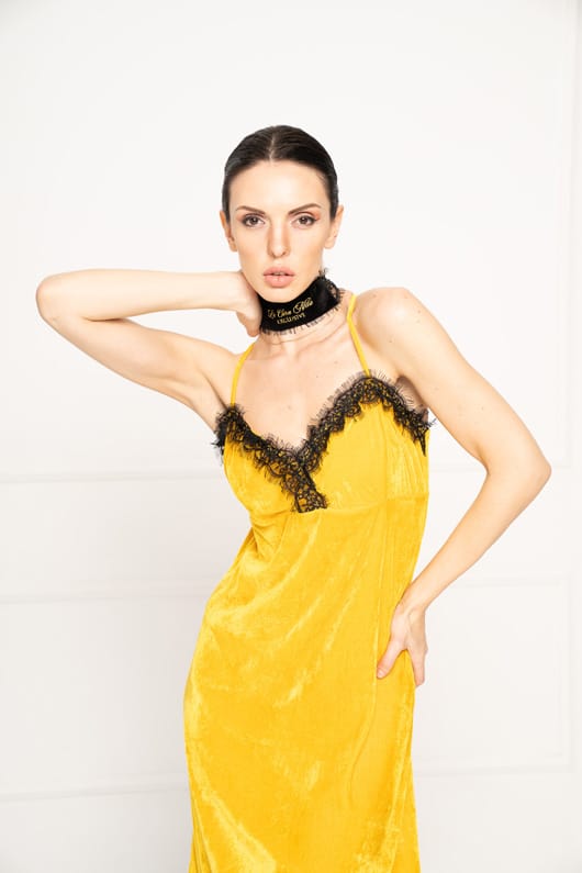 Мила Захариева: Хубавата дреха се познава отвън и отвътре