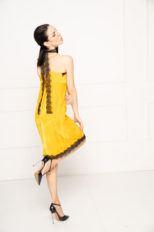 Мила Захариева: Хубавата дреха се познава отвън и отвътре