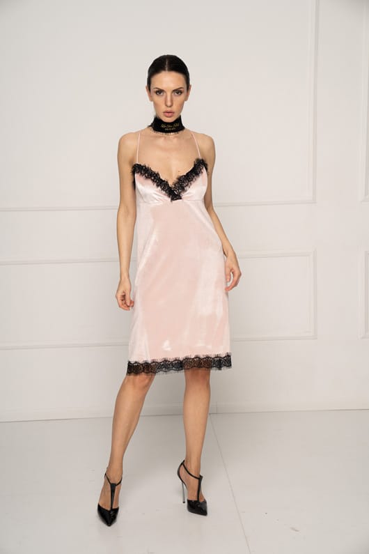 Мила Захариева: Хубавата дреха се познава отвън и отвътре