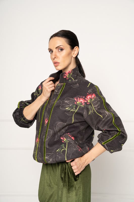 Мила Захариева: Хубавата дреха се познава отвън и отвътре