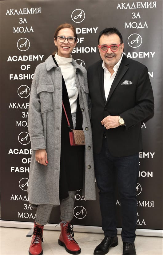 Официалното облекло: изменчиво, но актуално