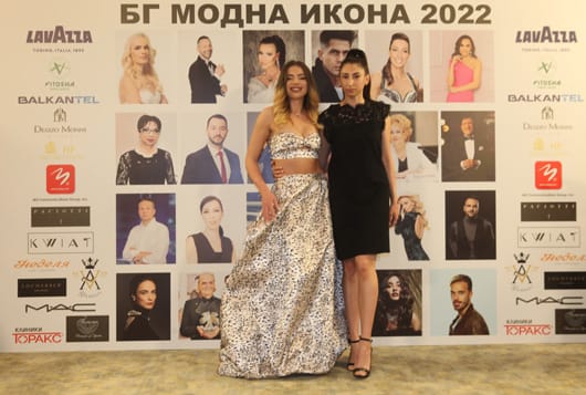 АКАДЕМИЯТА ЗА МОДА СБЪДВА МЕЧТИ