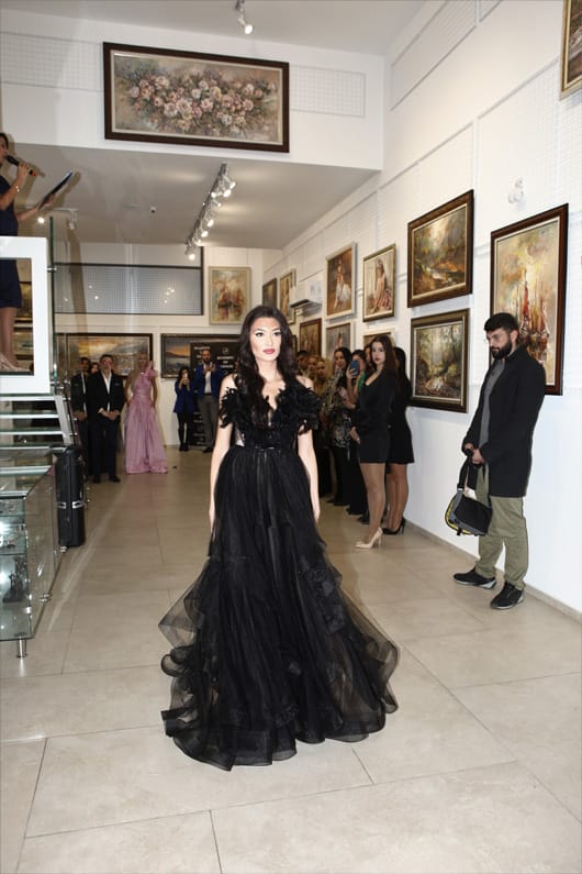 Официалното облекло: изменчиво, но актуално