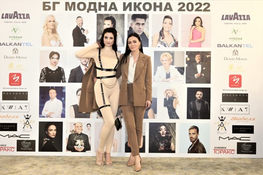 Утвърдени дизайнери показаха най-новите си предложения