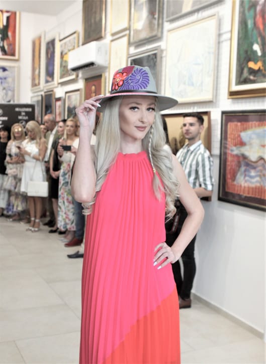 Мини или макси