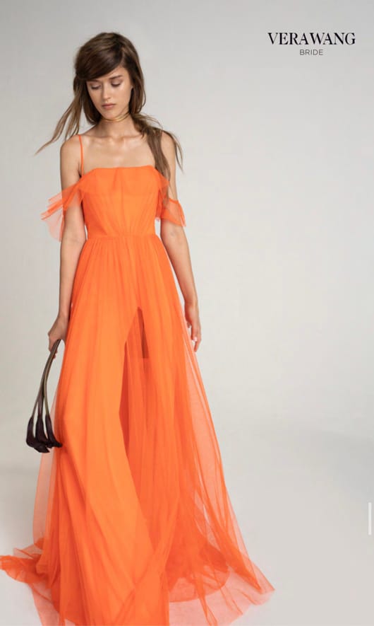 Оранжеви бални рокли