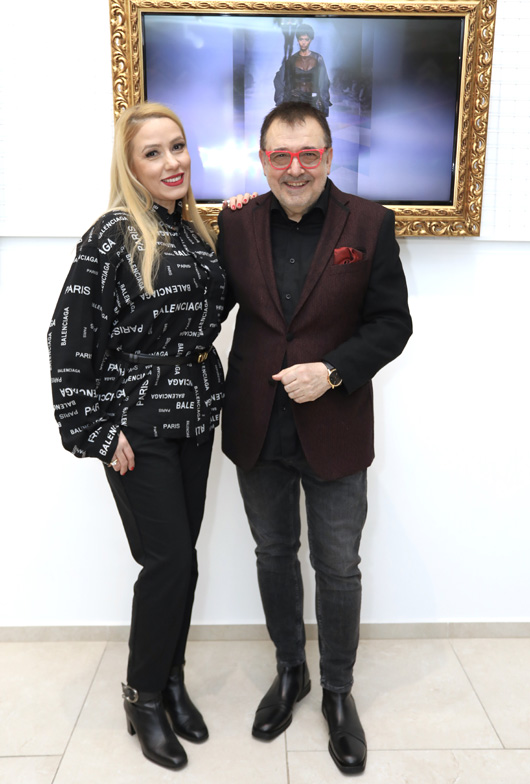 Предизвикателен ревю-спектакъл: модата като съблазън