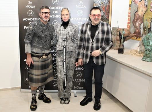 Стилно и бляскаво Академията за мода почете паметта на Вивиън Уестууд