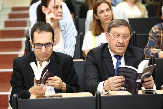 Проф. Любомир Стойков за грешките в политическата комуникация
