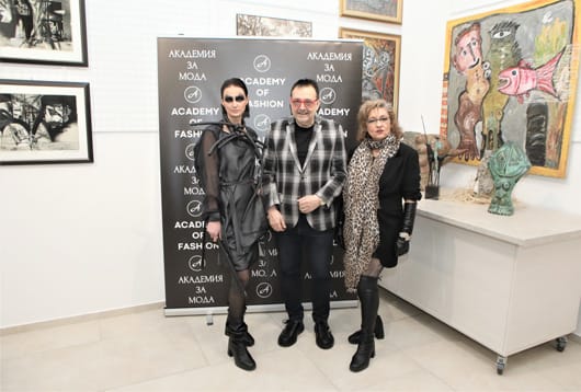 Стилно и бляскаво Академията за мода почете паметта на Вивиън Уестууд