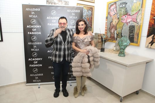 Стилно и бляскаво Академията за мода почете паметта на Вивиън Уестууд