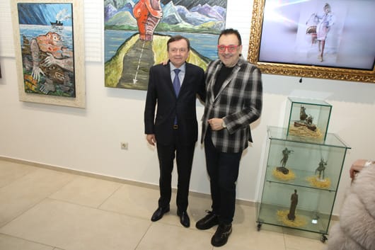 Стилно и бляскаво Академията за мода почете паметта на Вивиън Уестууд